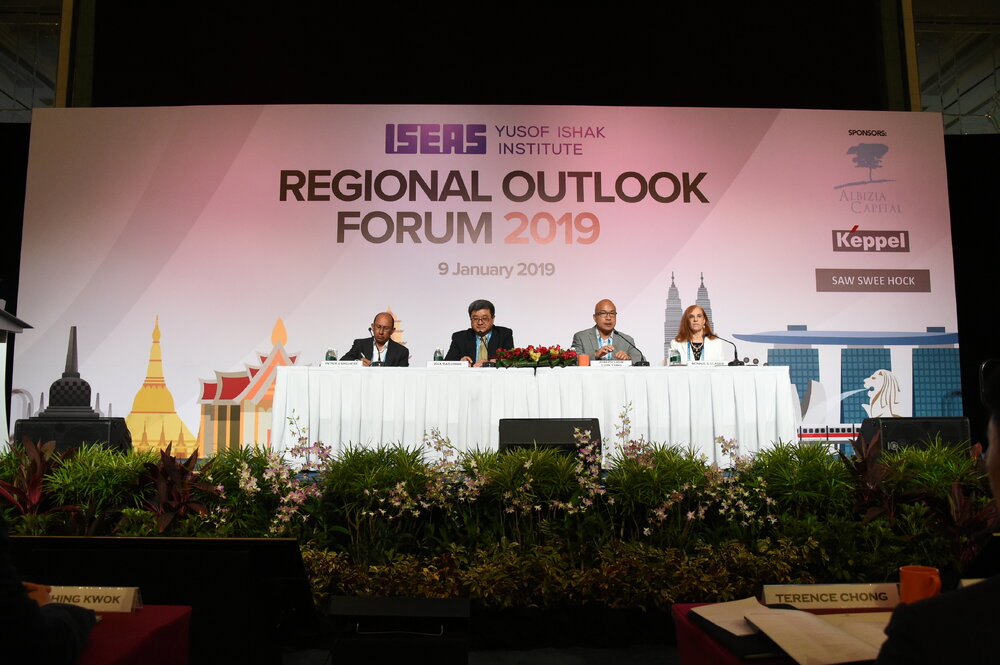 From left to right: Mr Peter Varghese, Dr Zha Daojiong,  Dr Joseph Liow Chin Yong and Ms Bonnie Glaser