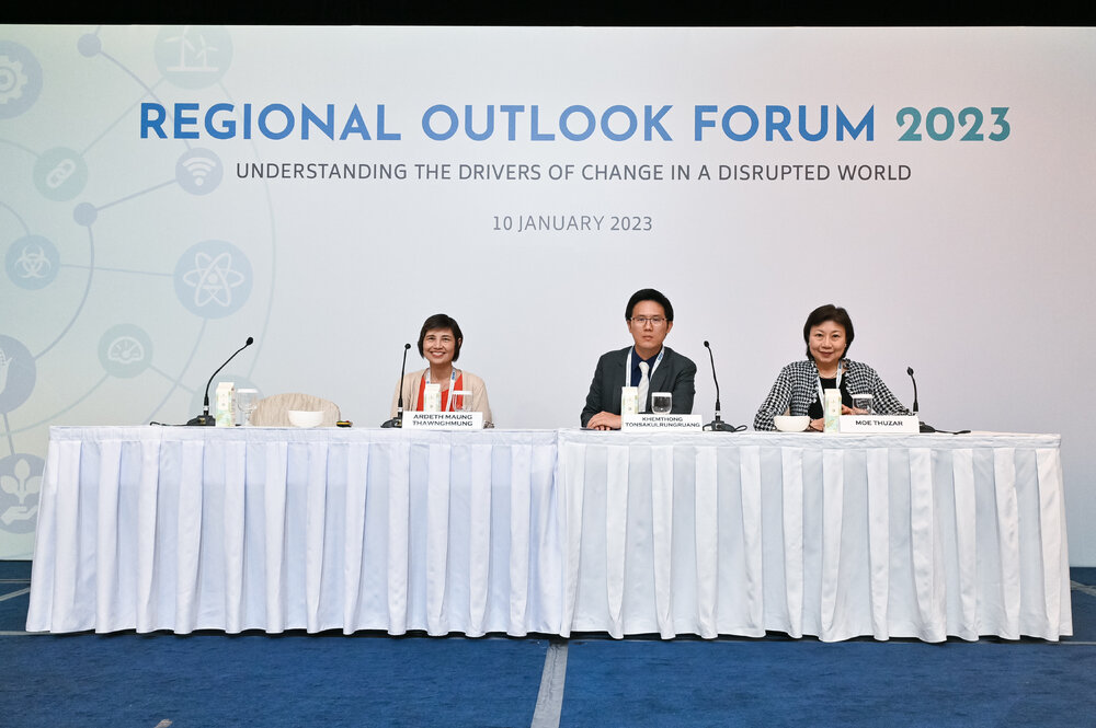 From left to right: Professor Ardeth Maung Thawnghmung, Dr Khemthong Tonsakulrungruang and moderator Ms Moe Thuzar.