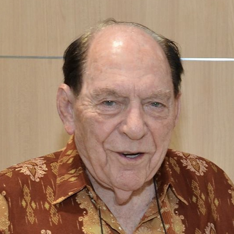 Leon Comber